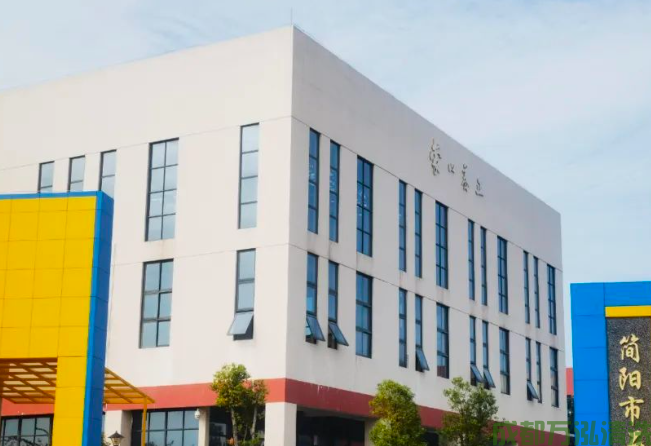 2025年9月01日宜宾某高校食堂油烟机和烟道清洗案例