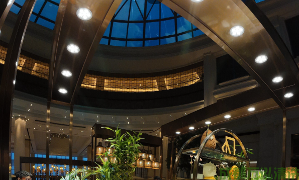 2025年8月09日宜宾某精品酒店后厨油烟机和烟道清洗案例