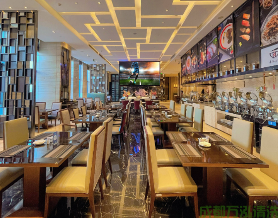 2025年9月12日宜宾某快捷酒店餐厅油烟机和烟道清洗案例